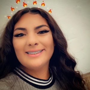 Meet your Posher, Jade